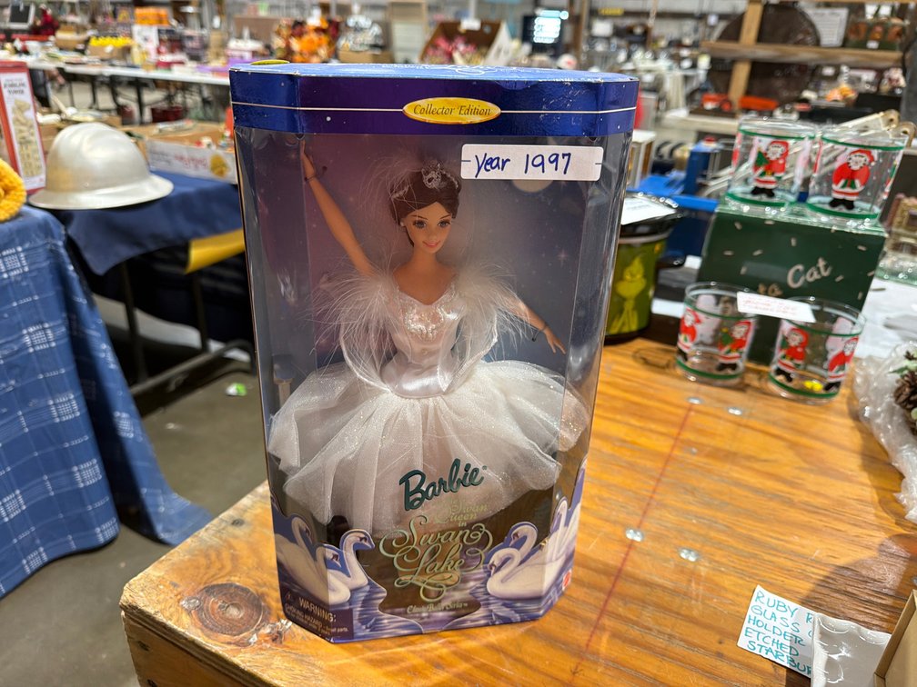1997 SWAN LAKE BARBIE DOLL