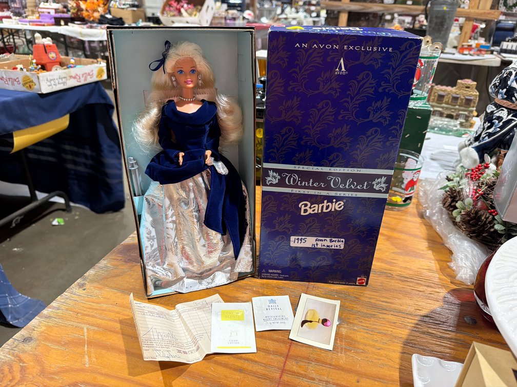 1995 AVON WINTER VELVET BARBIE DOLL