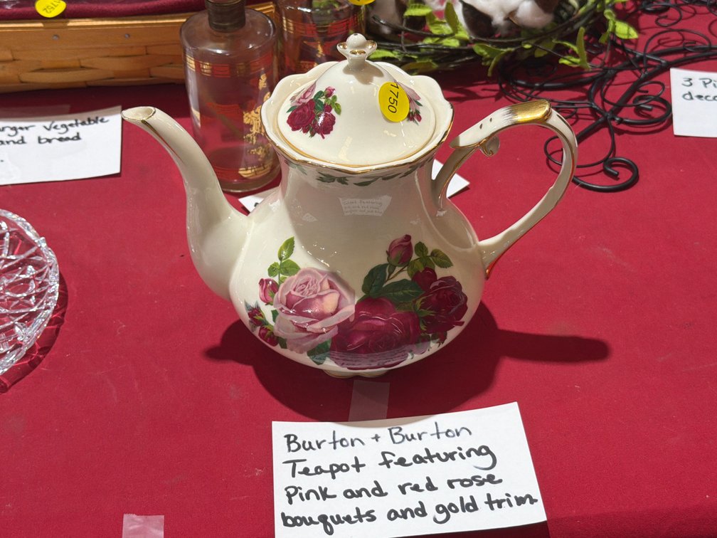 BURTON & BURTON TEAPOT
