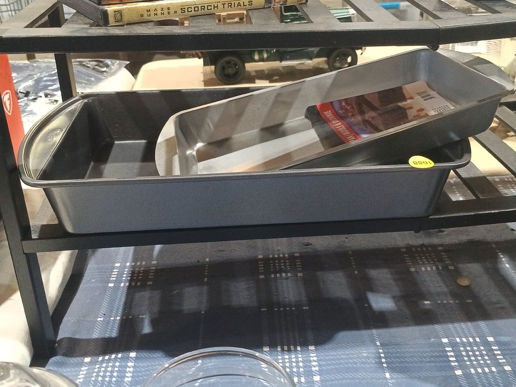 (2) METAL PANS