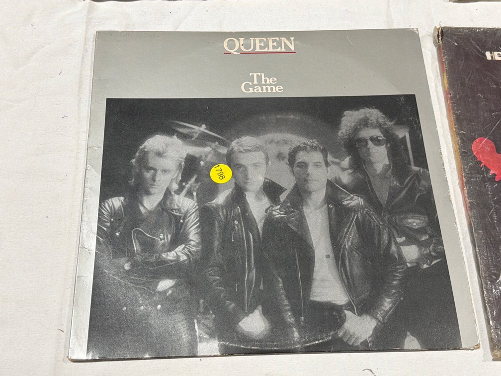 QUEEN THE GAME ALBUM