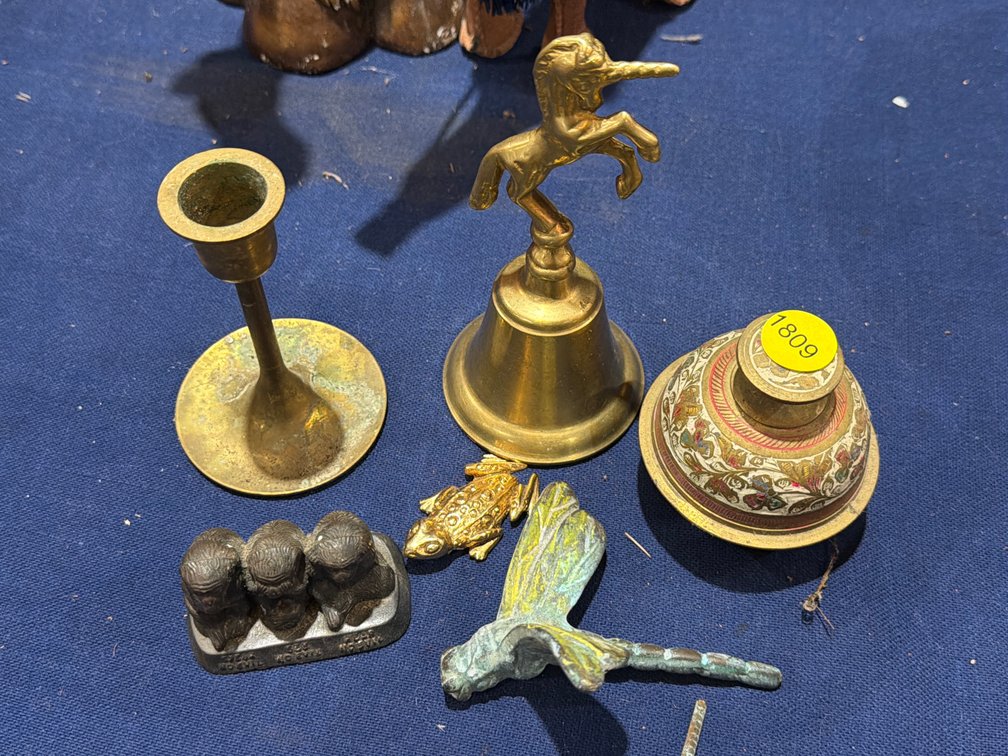 BELLS, BRASS ITEMS, DECOR