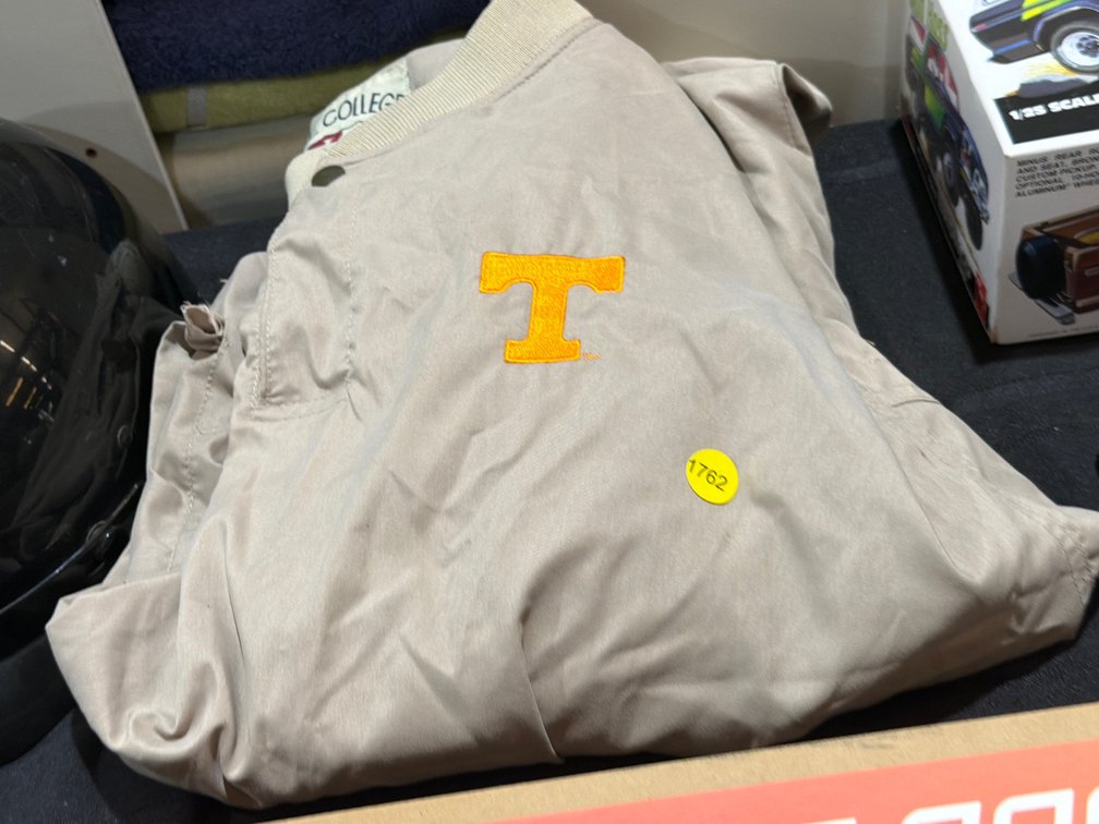 TENNESSEE  PULL OVER SIZE L