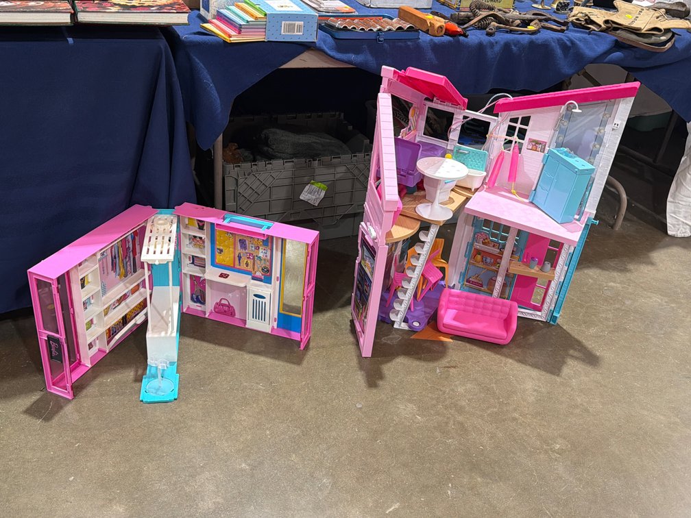 BARBIE MALIBU HOUSE