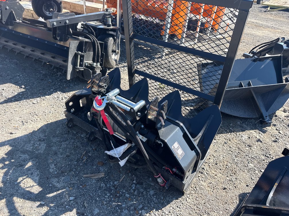 SKID STEER 15,000 LB HYDRAULIC WINCH