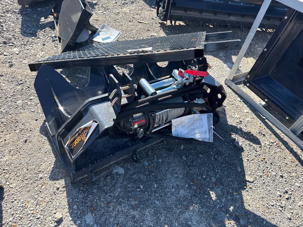 SKID STEER 15,000 LB HYDRAULIC WINCH