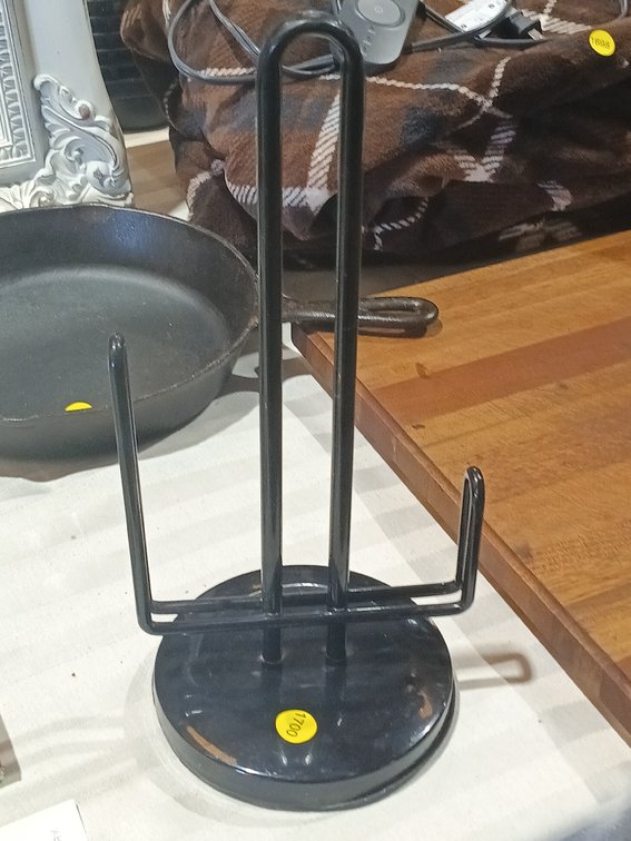 PAPER TOWEL HOLDER