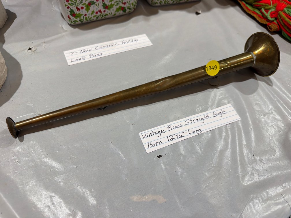 VINTAGE BRASS STRAIGHT BUGLE HORN