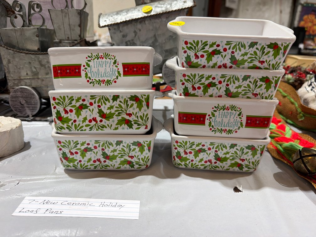 7 NEW CERAMIC HOLIDAY LOAF PANS