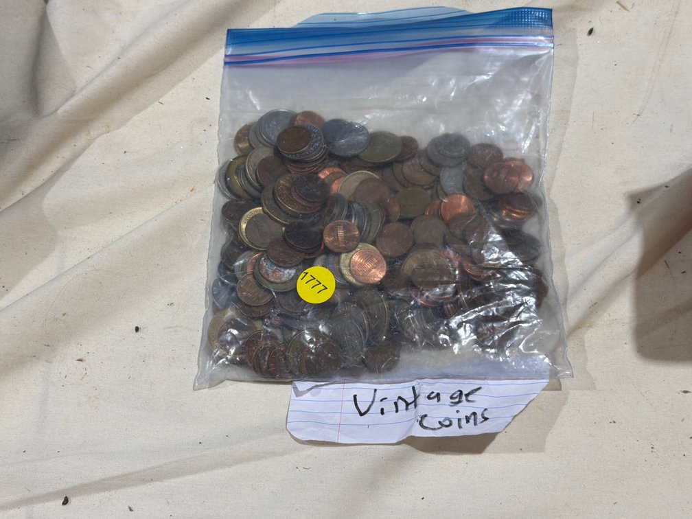 BAG OF MIXED COINS