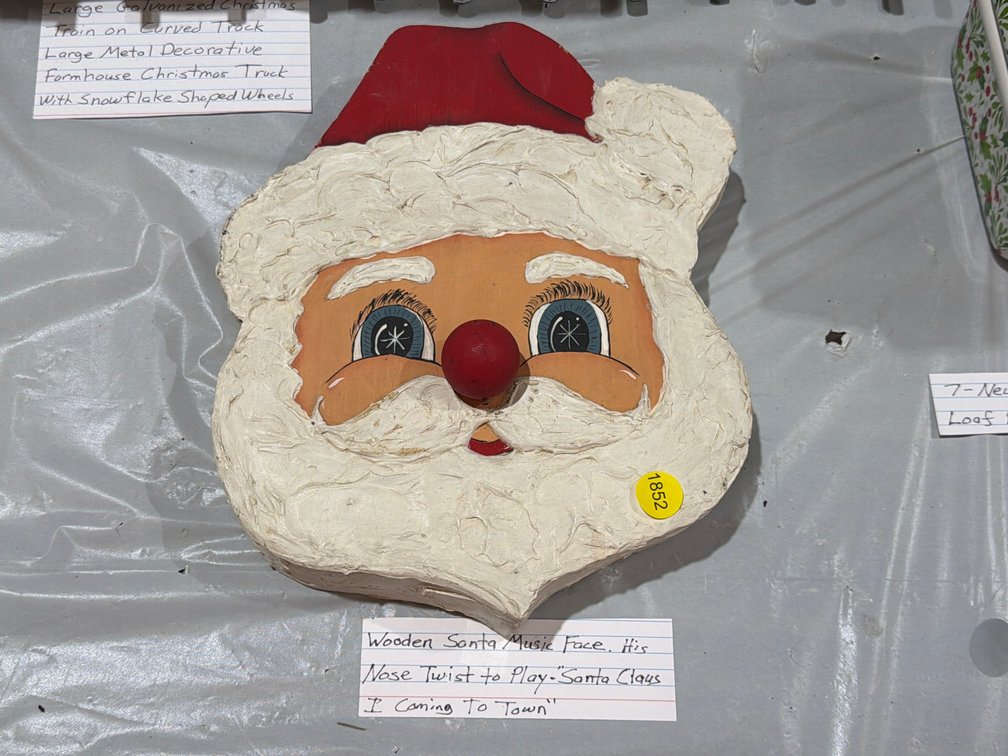 WOODEN SANTA MUSICAL FACE DECOR