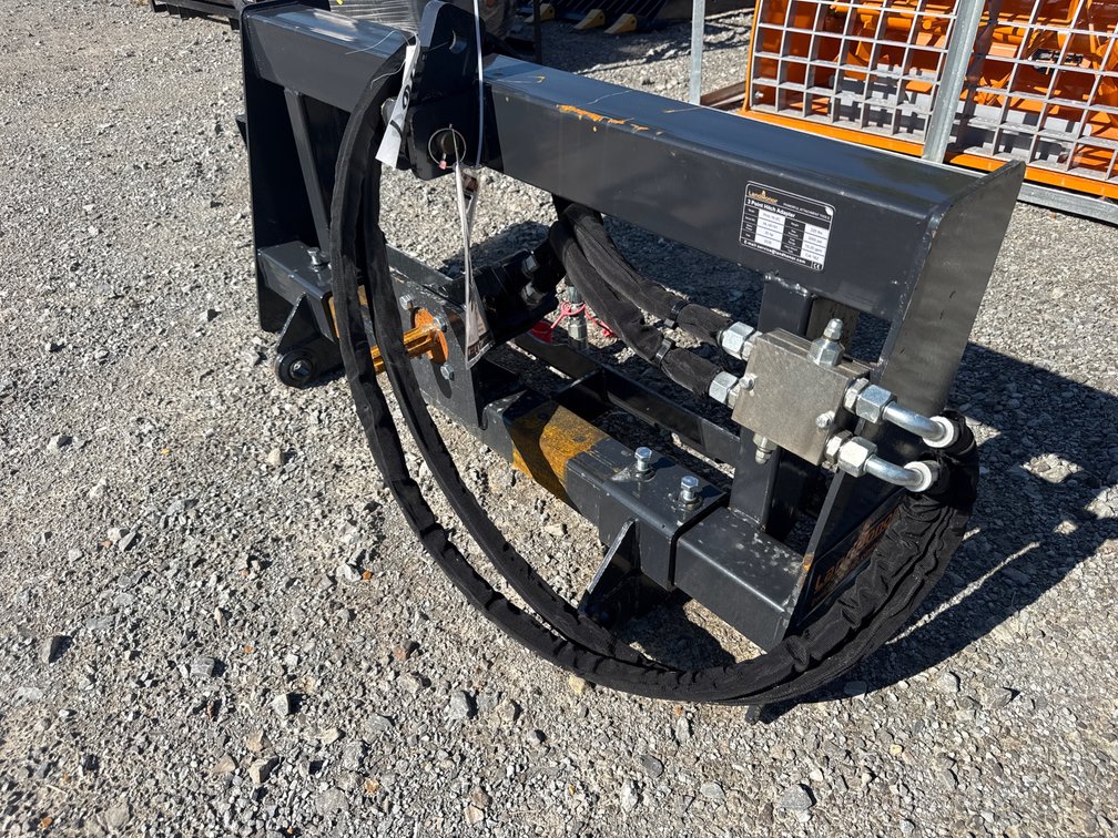 SKID STEER 3PT HITCH ADAPTER