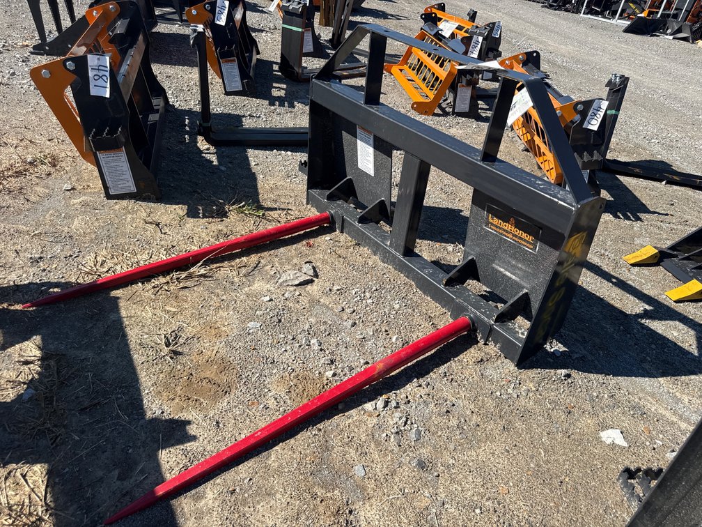 SKID STEER DUAL PRONG HAY SPEAR