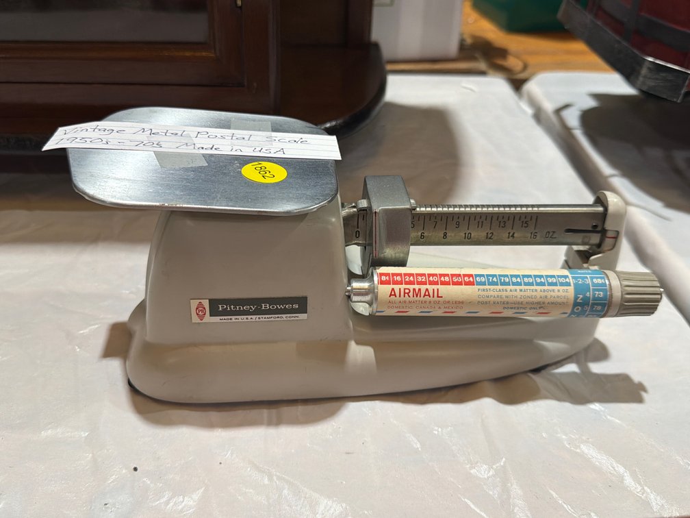 VINTAGE METAL POSTAL SCALE