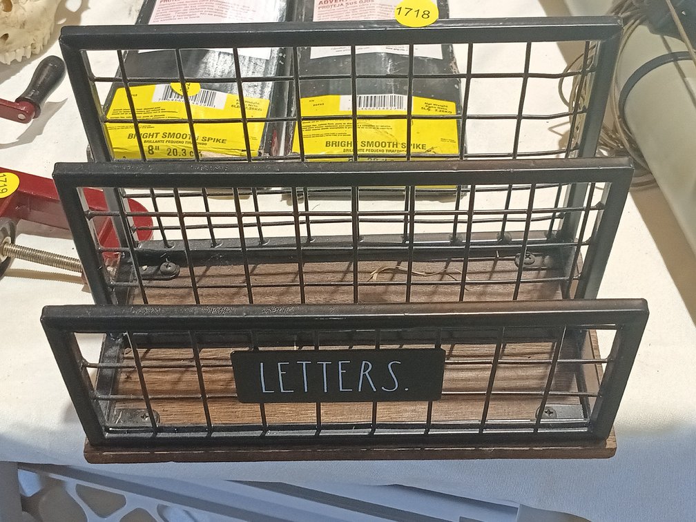 LETTER ORGANIZER