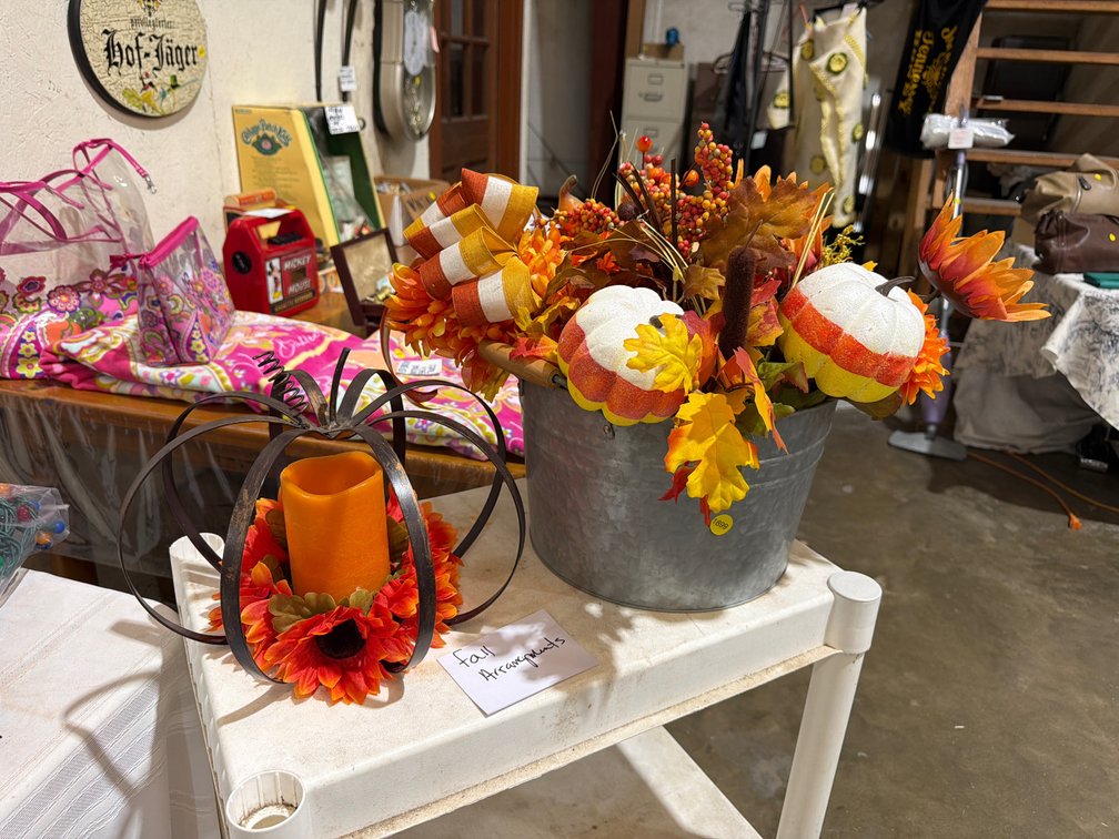 FALL ARRANGEMENTS