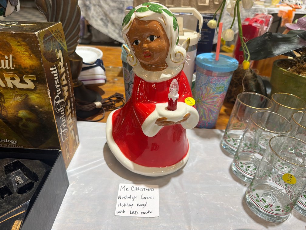 MR CHRISTMAS NOSTALGIC CERAMIC HOLIDAY ANGEL WITH LED CANDLE