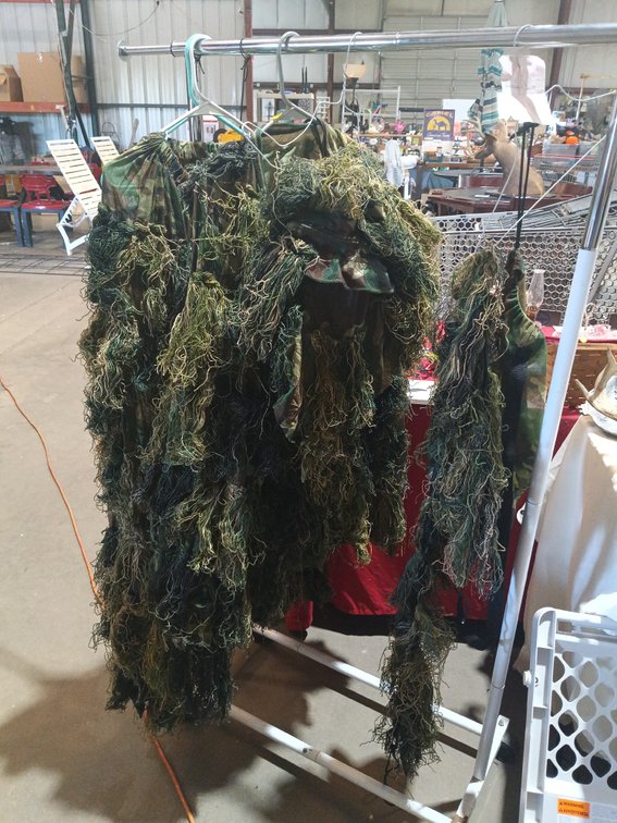 GHILLE SUIT