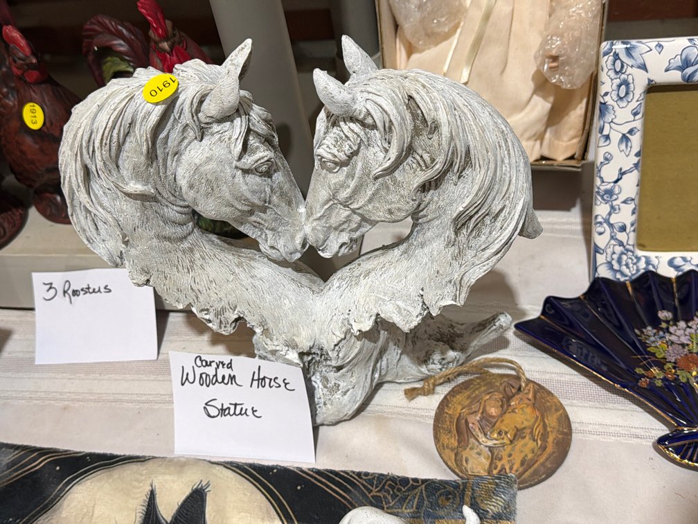 CARVED WOODEN HORSE STATUE