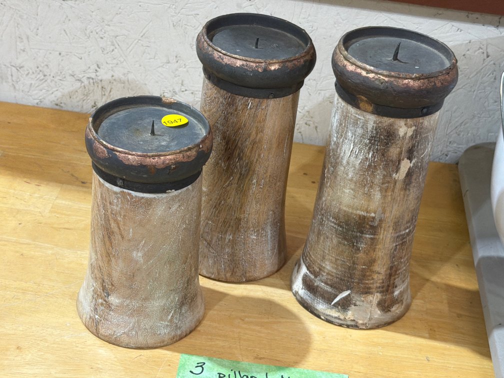 (3) PILLAR HOLDERS