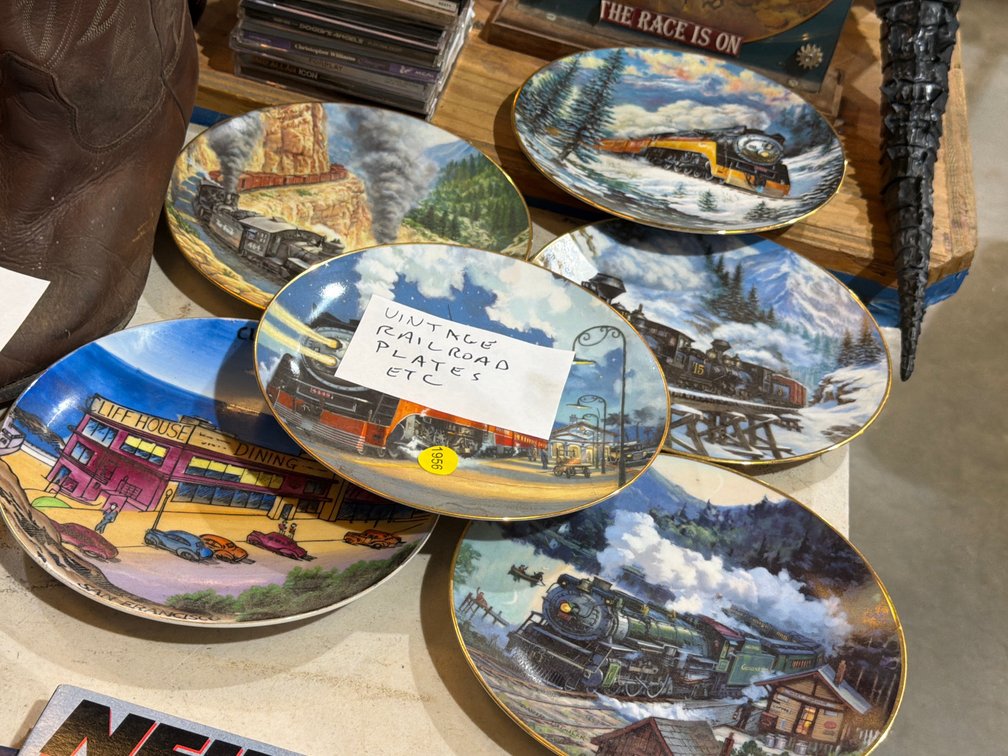 VINTAGE RAILROAD PLATES