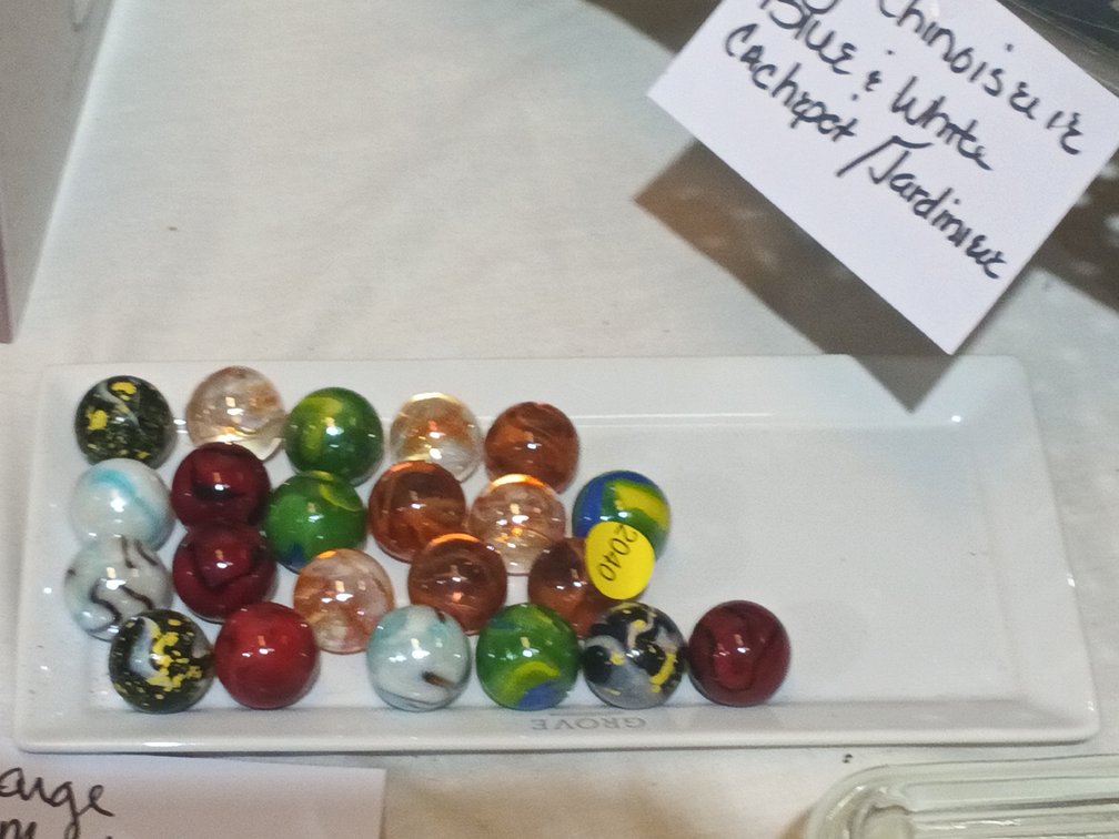 LARGE MARBLES