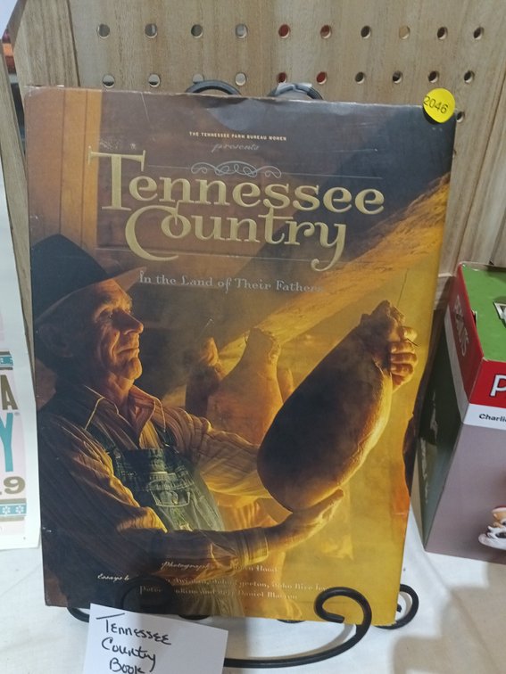 TENNESSEE COUNTRY BOOK