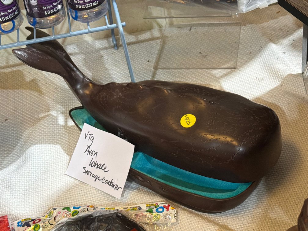 VINTAGE AVON WHALE STORAGE CONTAINER