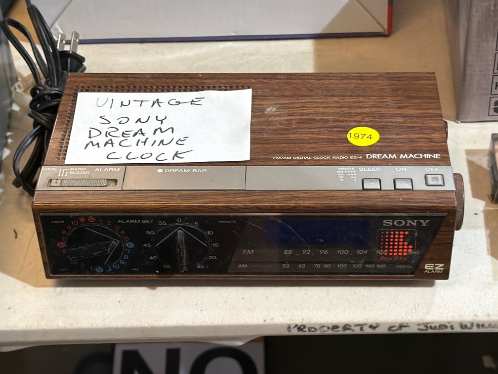 VINTAGE SONY DREAM MACHINE