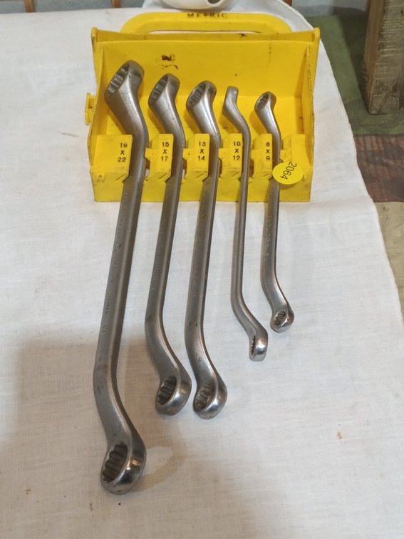 POPULAR MECHANICS WRENCH SET