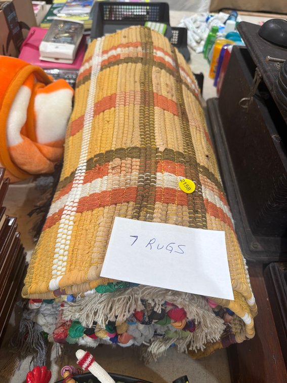 7 RUGS