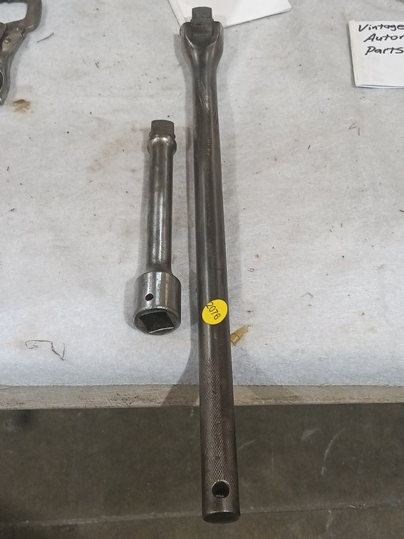NEW BRITAIN BREAKER BAR AND EXTENSION