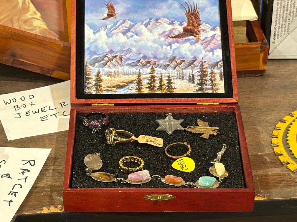 SMALL BOX WITH JEWELRY