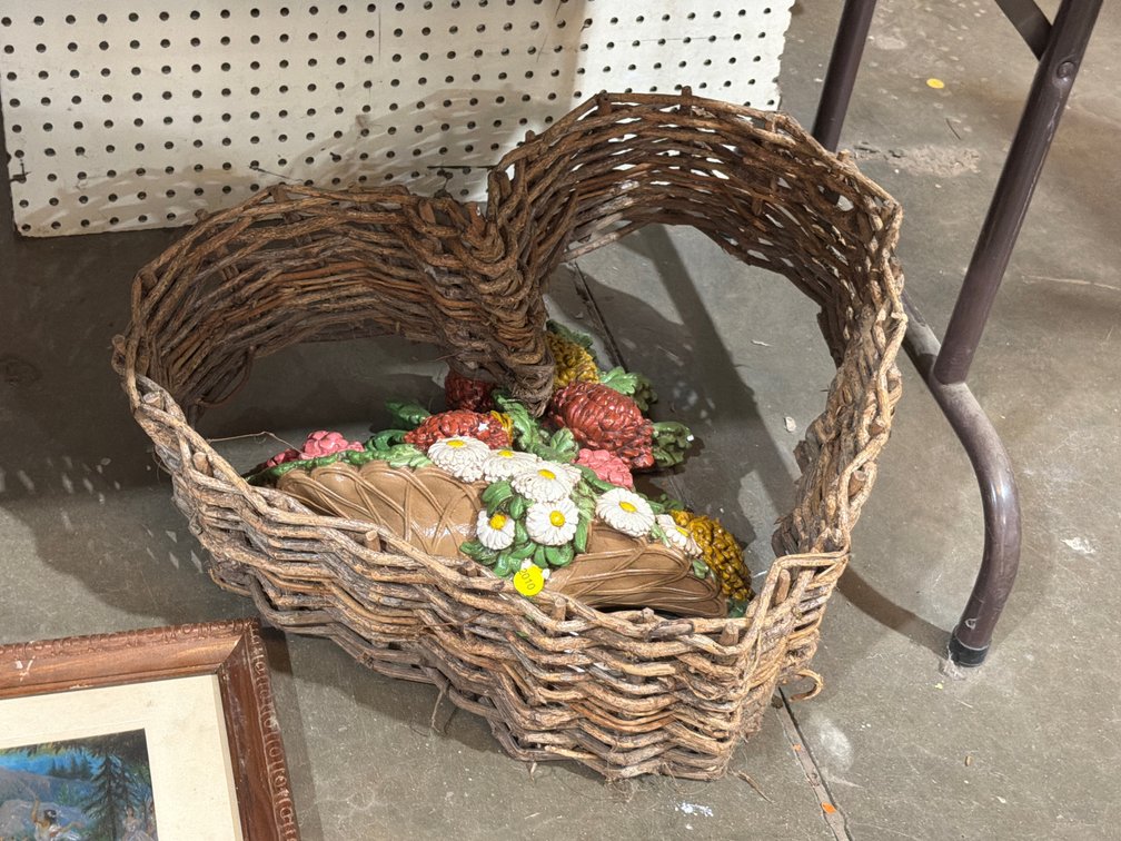DECOR ITEMS