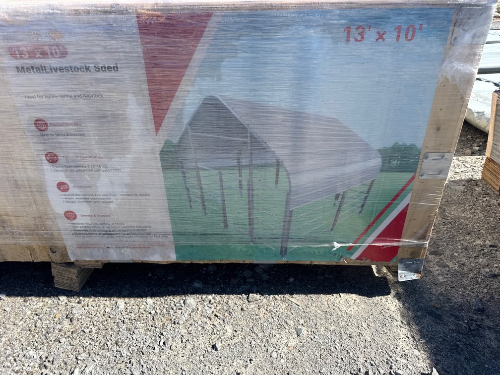 13’x10’ METAL LIVESTOCK SHED
