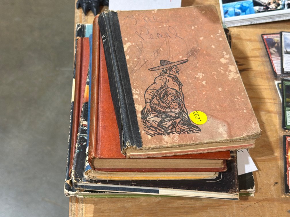 VINTAGE BOOKS