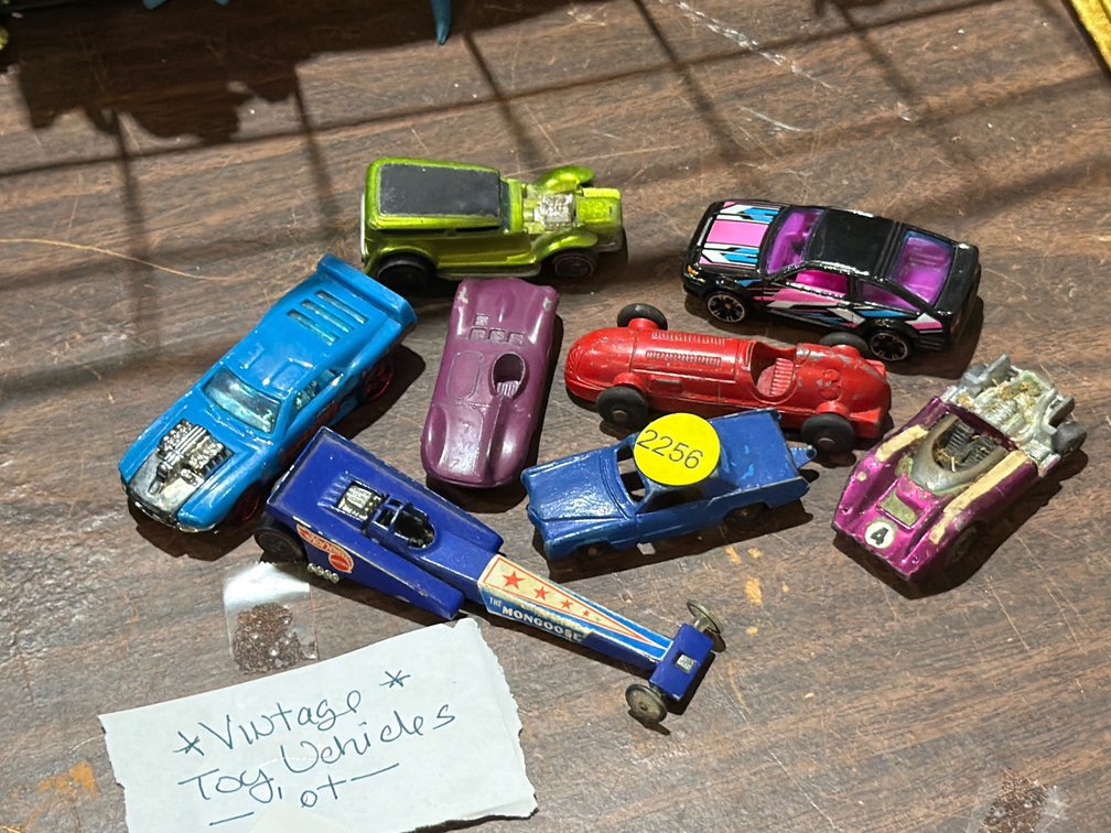 VINTAGE TOY VEHICLES