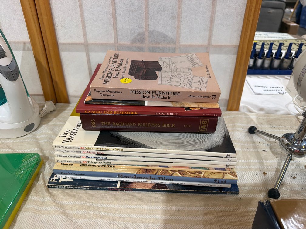 LOT OF BUILDING BOOKS