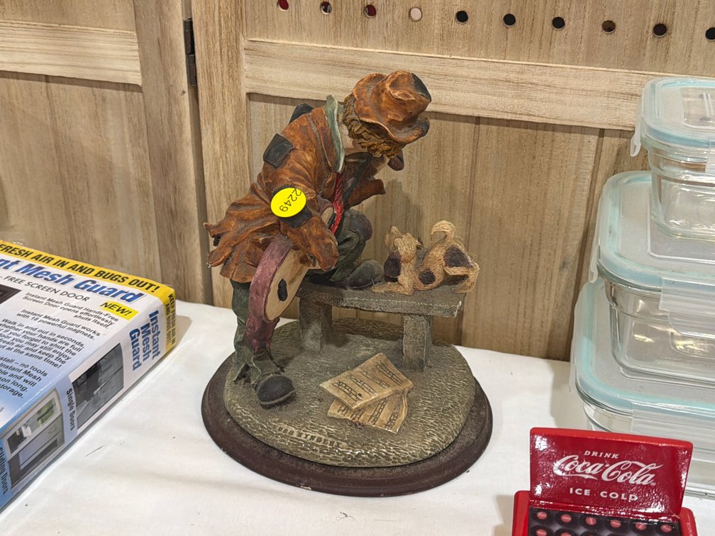 CLOWN FIGURINE