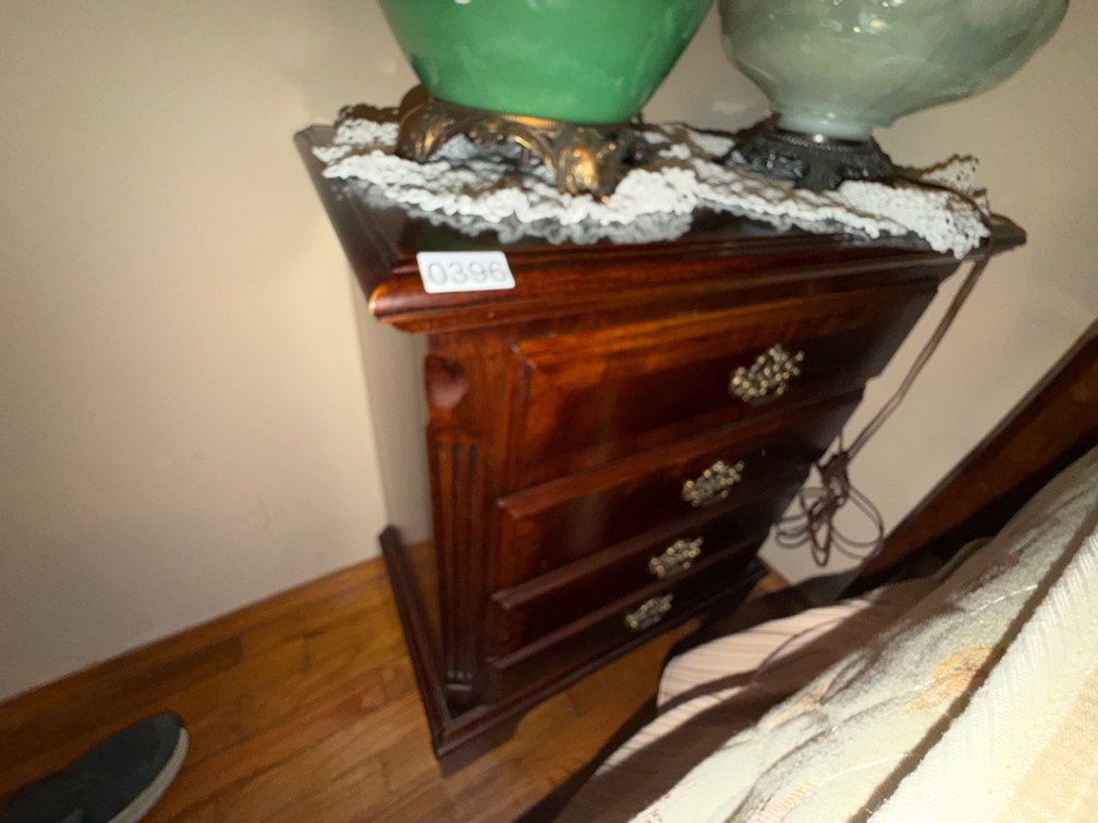 END TABLE 26”X15”X31”