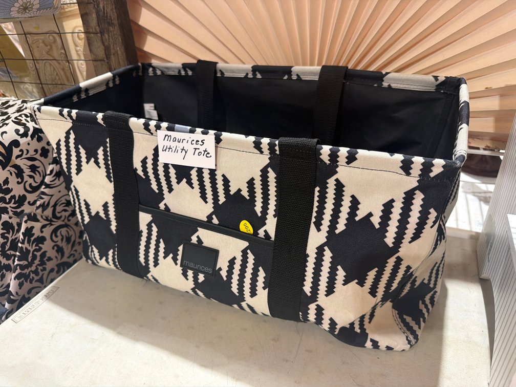MAURICES UTILITY TOTE