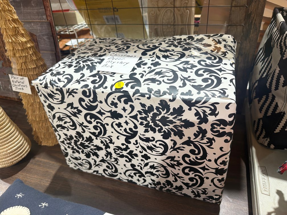 CHRISTMAS DECOR MYSTERY BOX