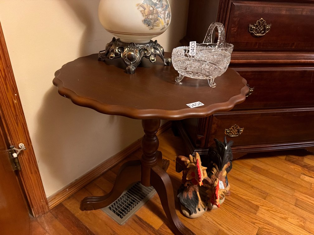 END TABLE 24”X25”