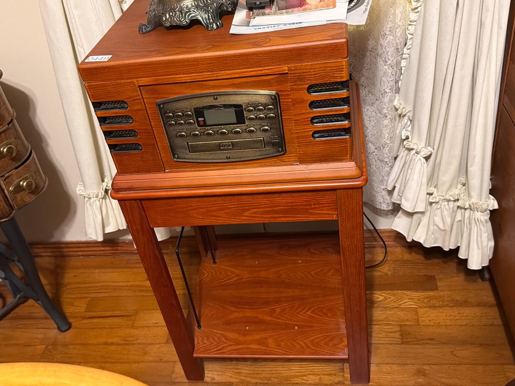 CROSLEY STEREO AND TABLE 18”X15”X33”