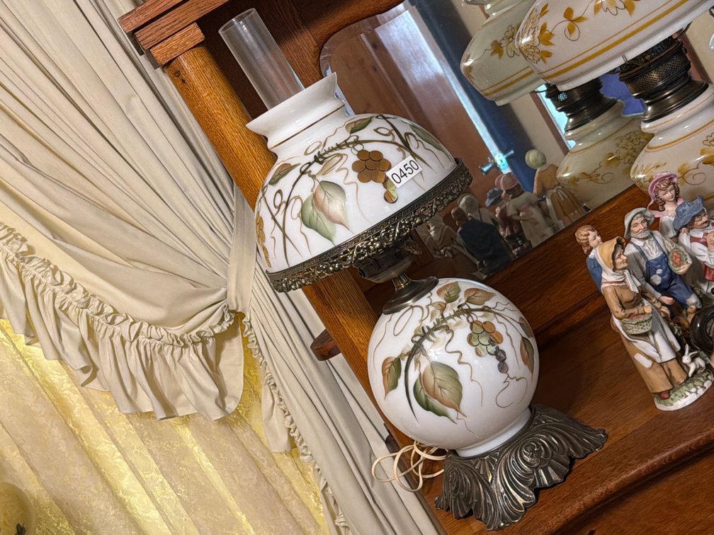 VINTAGE LAMP