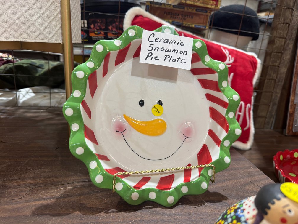 CERAMIC SNOWMAN PIE PLATE