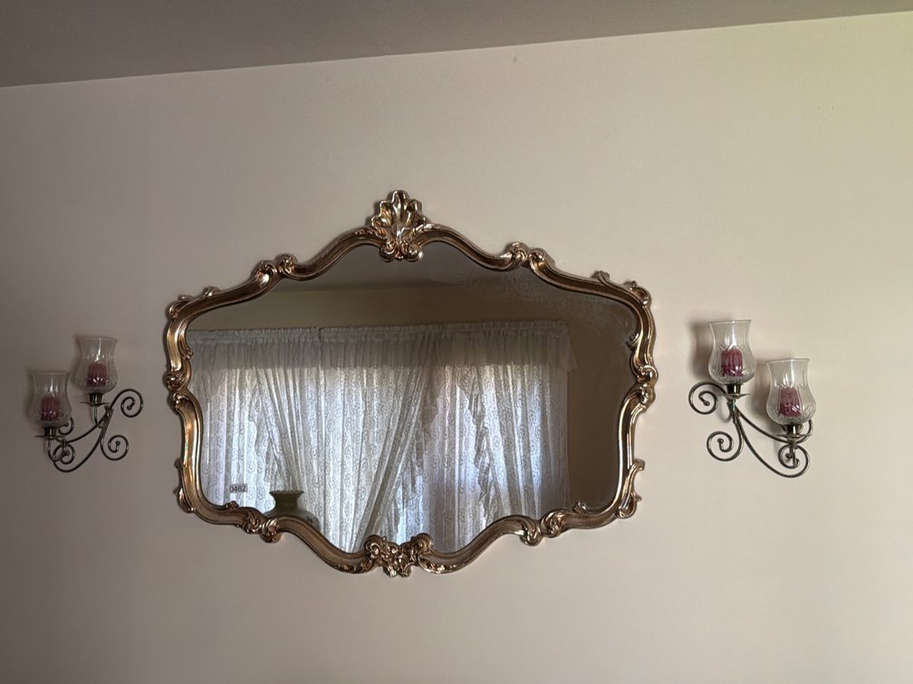 HANGING MIRROR AND DECOR
