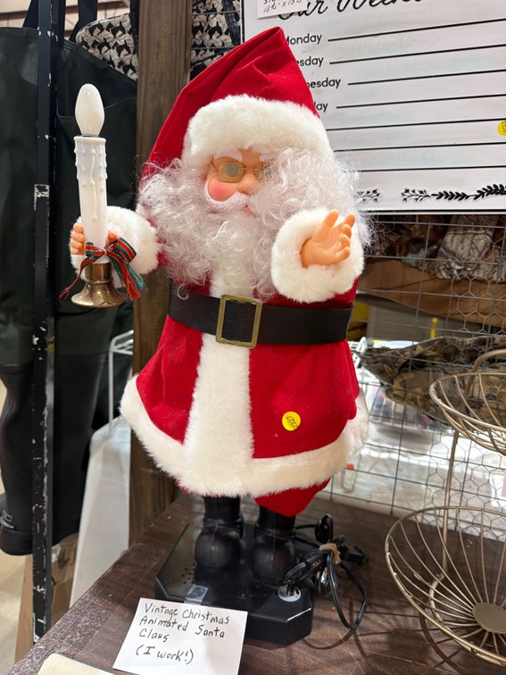 VINTAGE ANIMATED SANTA