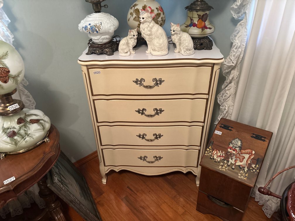 FRENCH PROVINCIAL CHEST OF DRAWERS