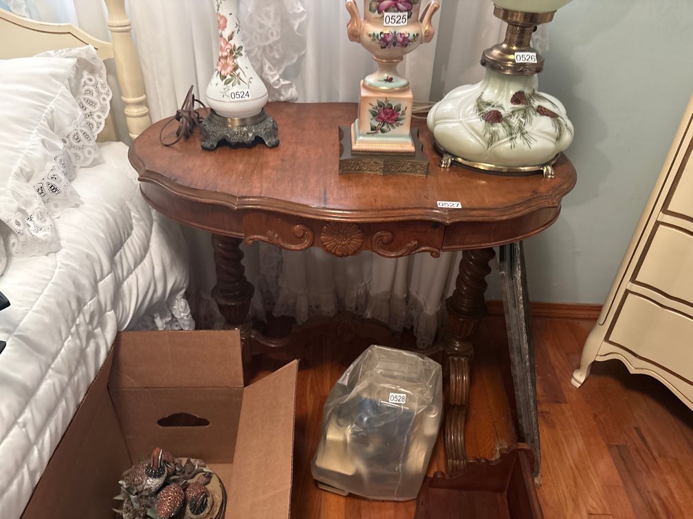 ANTIQUE TABLE